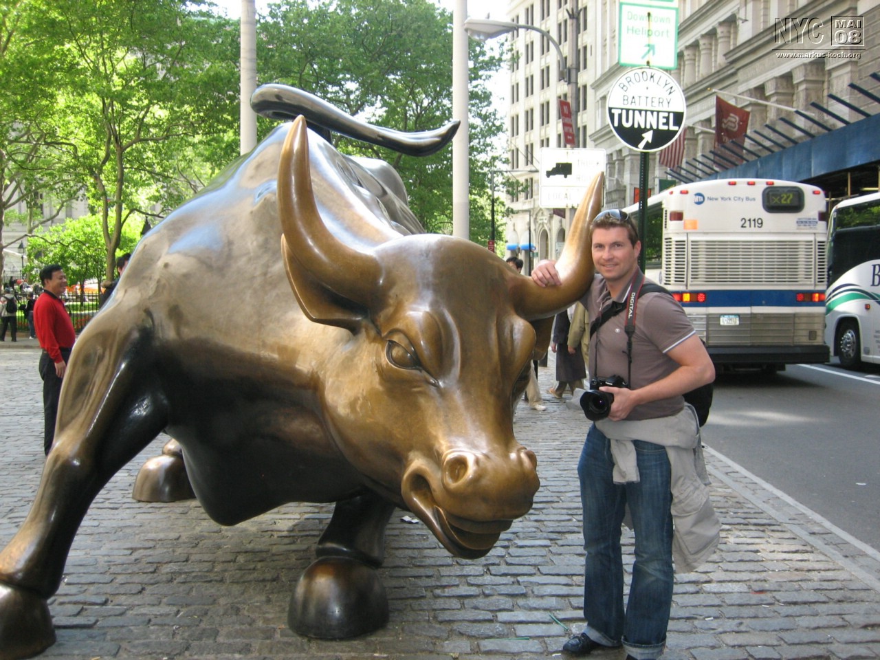 080513_nyc_tag2_mk864